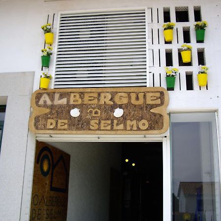 O Albergue De Selmo Arzúa Exterior foto